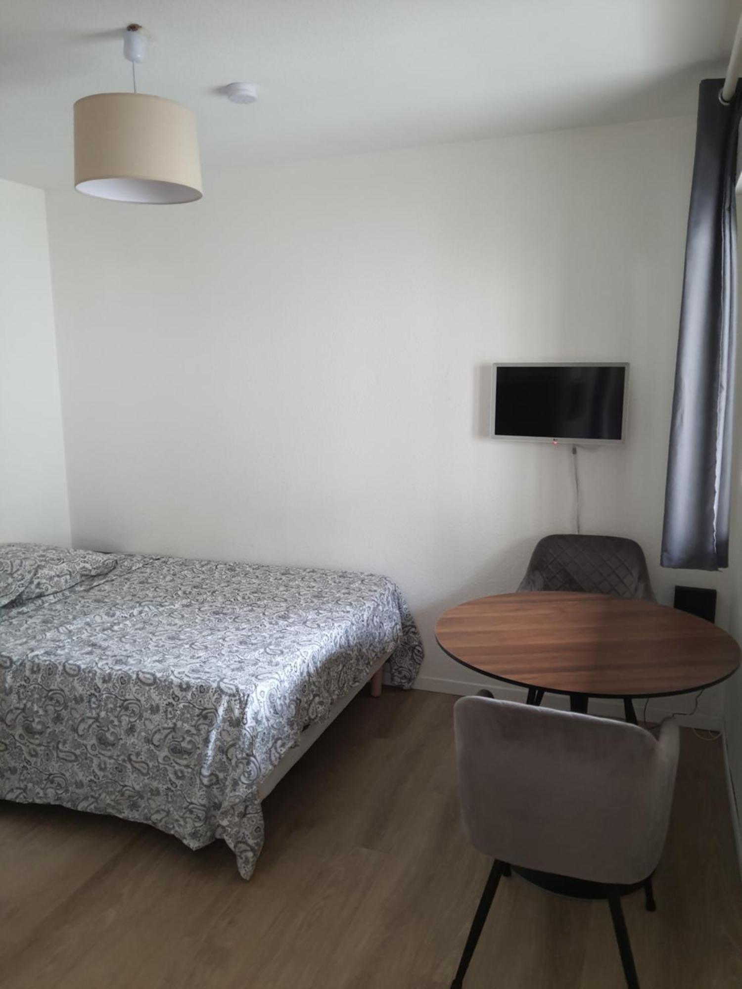 Studio Au Calme Espace Exterieur Parking Gratuit Dans La Rue Grenoble Kültér fotó